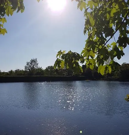 Zur Schmiede מלון 3*